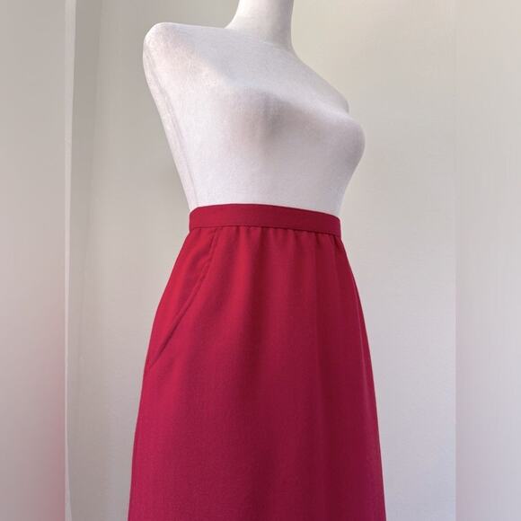 Vintage ‘80s Schrader Sport 100% Pure Wool Red Knee-Length Skirt - Picture 4 of 7